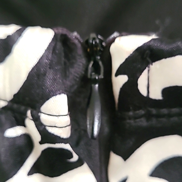 CHARLOTTE RUSSO BLACK AND WHITE SEMI/ FORMAL DRESS - Picture 7 of 7